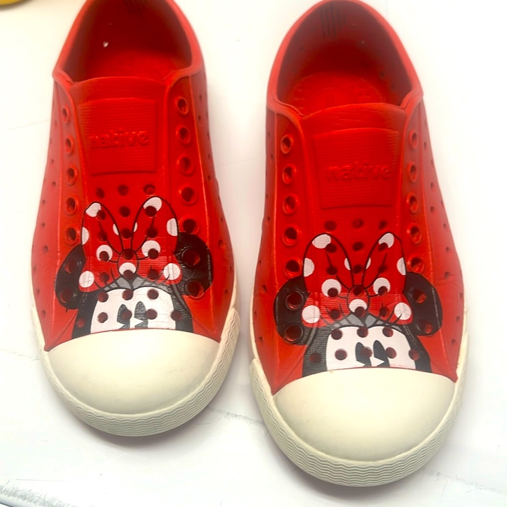 Red Disney Minnie Mouse Native Shoes Toddler Girls